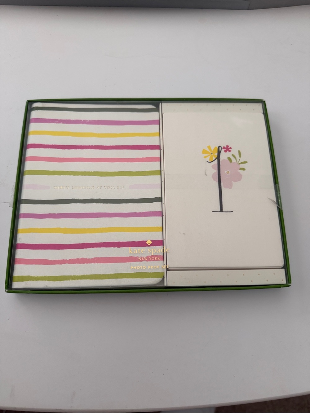 Kate Spade New York Baby Girl Photo Prop Set and Brag Book - Picture 1 of 2